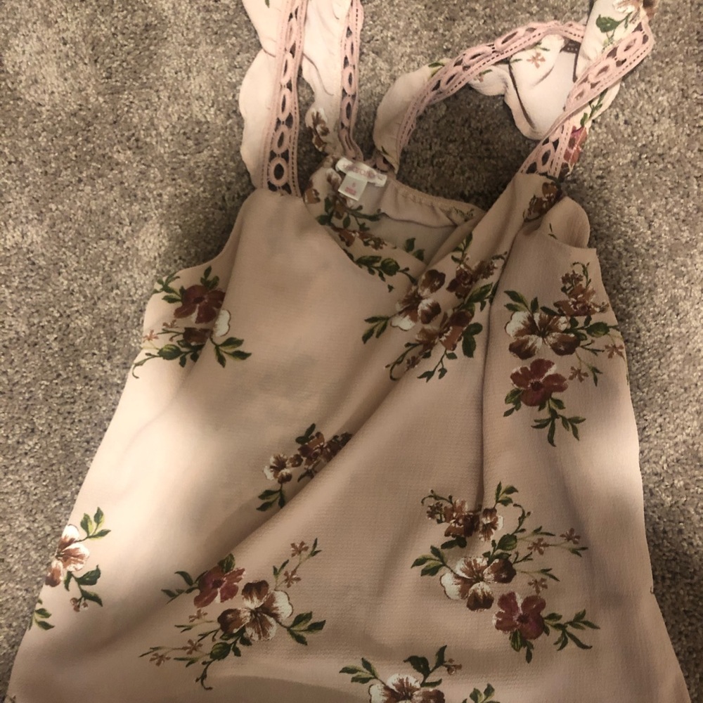 Floral top